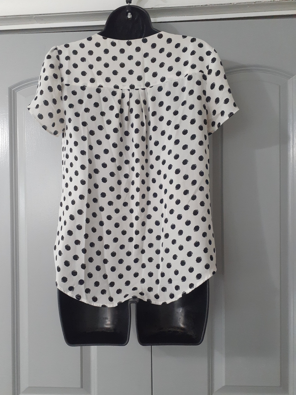 41 Hawthorn White Blouse with Black Polka Dots - Picture 5 of 6
